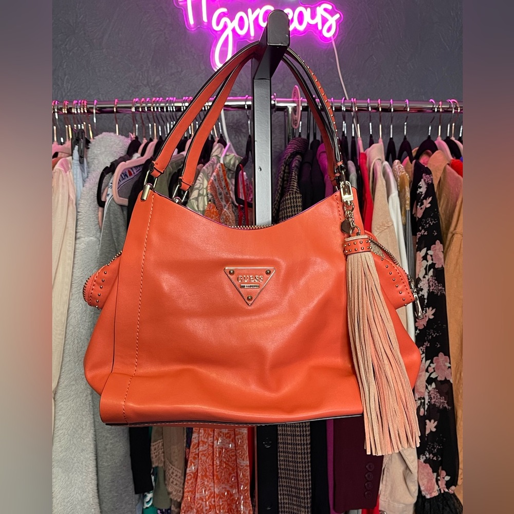 Guess Handbag - Picture 2 of 5